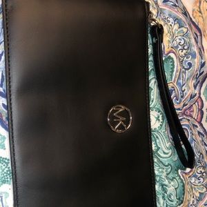 Michael Kors clutch / wristlet